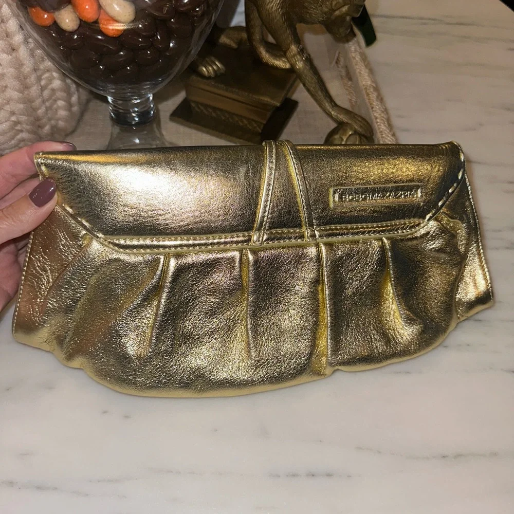 BCBG Max Azria Metallic Gold Clutch w/Attachable Shoulder Strap & Silver Ring - Picture 8 of 8